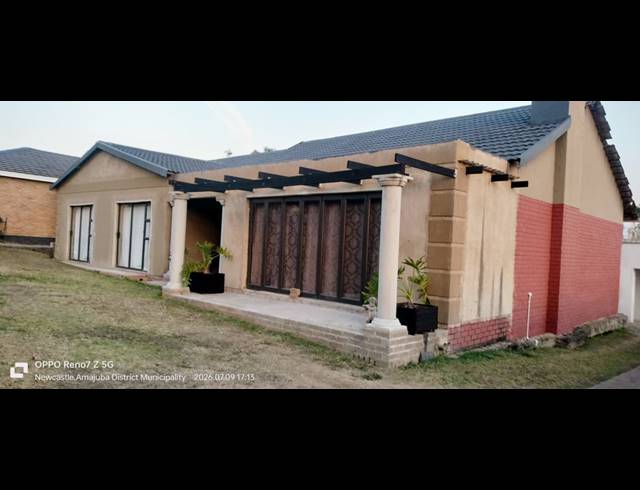 5 BEDROOM HOUSE FOR SALE IN SUNNYRIDGE